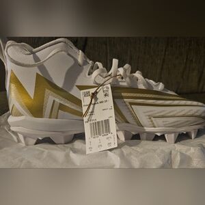 NWT in box Adidas Freak Spark MD 23 football cleats Men's 9.5 White & Gold